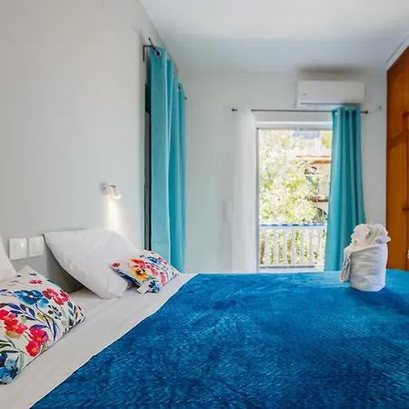Velendzas Holidays Αλυκανάς