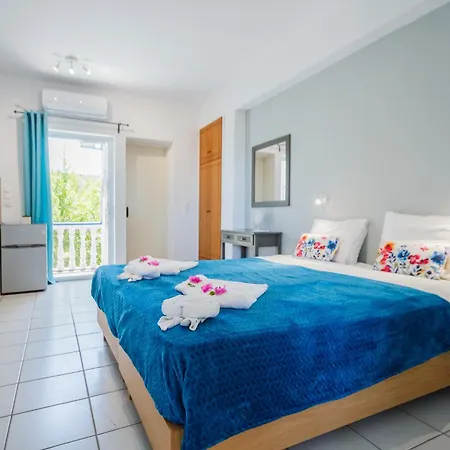 Velendzas Holidays Αλυκανάς