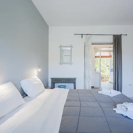 Ξενοδοχείο με διαμερίσματα Velendzas Holidays 3*