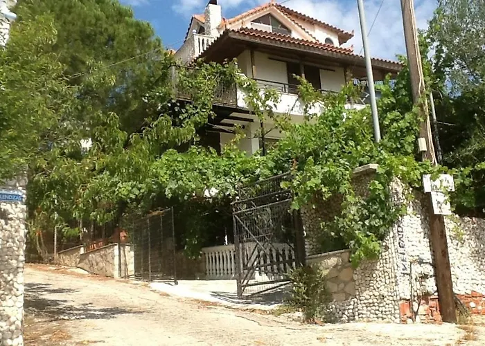 Velendzas Holidays 3*
