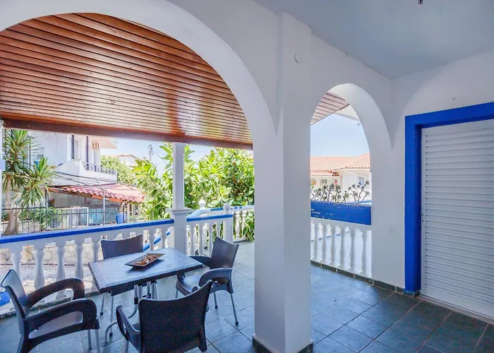 Velendzas Holidays 3* אליקאנאס