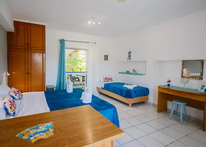 Velendzas Holidays Аликанас