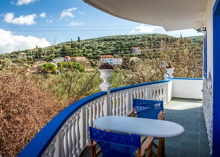 Velendzas Holidays Аликанас