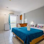 Velendzas Holidays 3* Аликанас