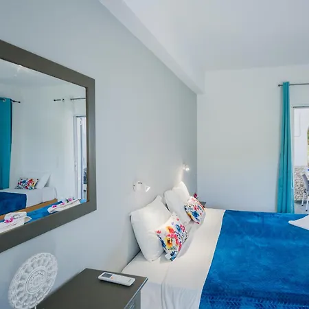 Velendzas Holidays 3*