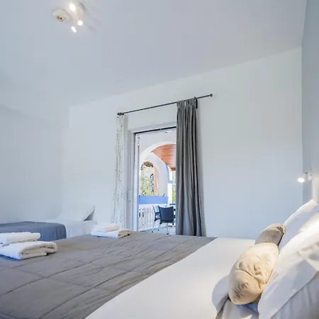 Velendzas Holidays Aparthotel