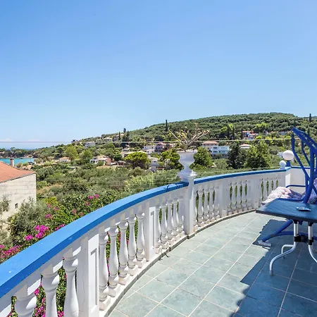 Apartahotel Velendzas Holidays 3*