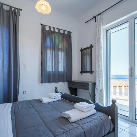 Velendzas Holidays 3*