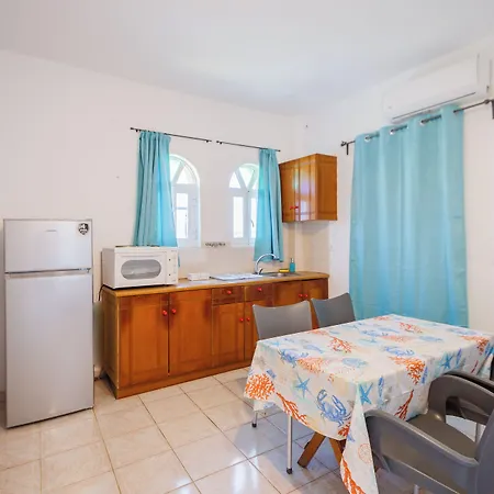 Velendzas Holidays Aparthotel 3*