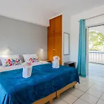 Velendzas Holidays شقة فندقية 3*