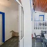 Velendzas Holidays اليكاناس