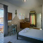 Velendzas Holidays شقة فندقية 3*