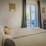 Ξενοδοχείο με διαμερίσματα Velendzas Holidays 3*