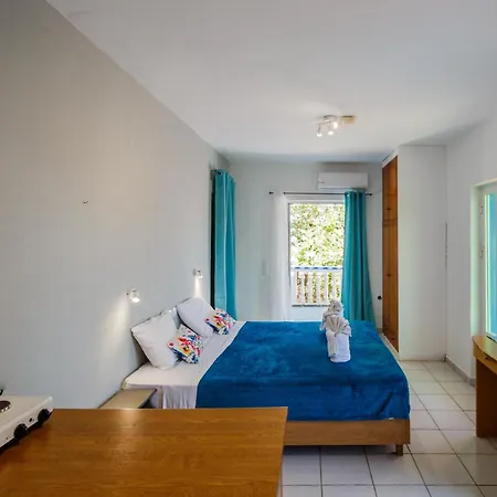 Апарт-отель Velendzas Holidays Аликанас