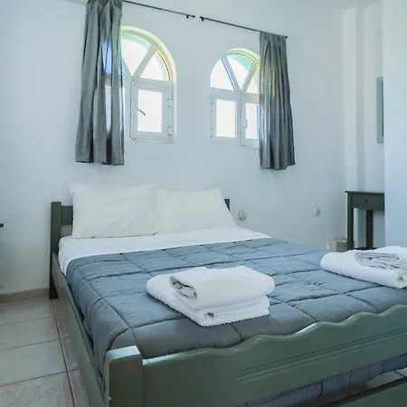 Velendzas Holidays Апарт-отель Аликанас