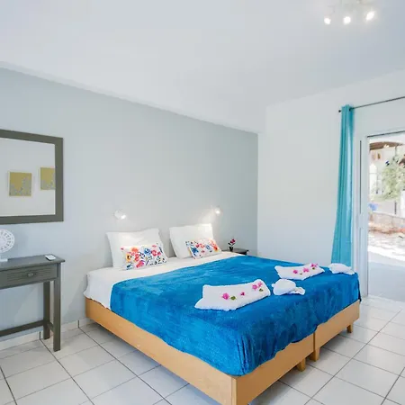 Velendzas Holidays Апарт-отель Аликанас